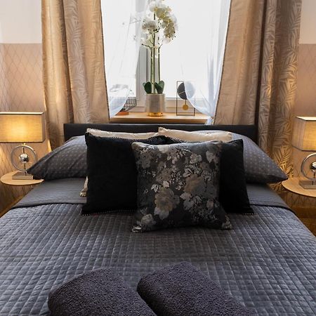 Clicktheflat Szkolna Palace Of Culture Apart Rooms Warszawa Rom bilde