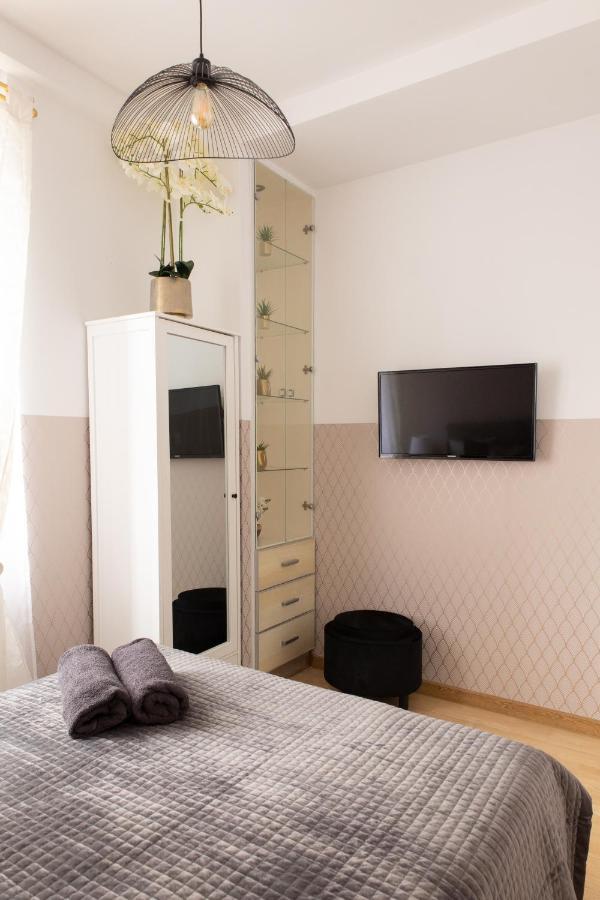 Clicktheflat Szkolna Palace Of Culture Apart Rooms Warszawa Eksteriør bilde